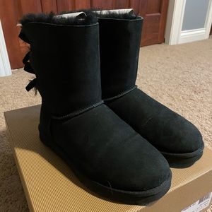 Woman’s Black Bailey Bow Ugg Boots